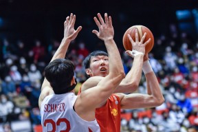 波士顿凯尔特人训练开放日，窗口期单刀错失引欢呼，CBA常规赛在即，医务组通报恢复的简单介绍-九游体育入口